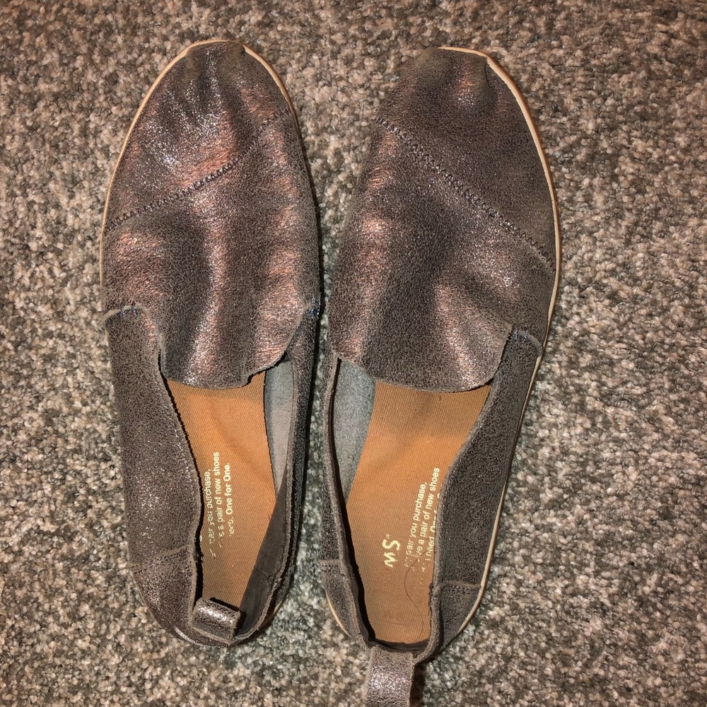 Toms